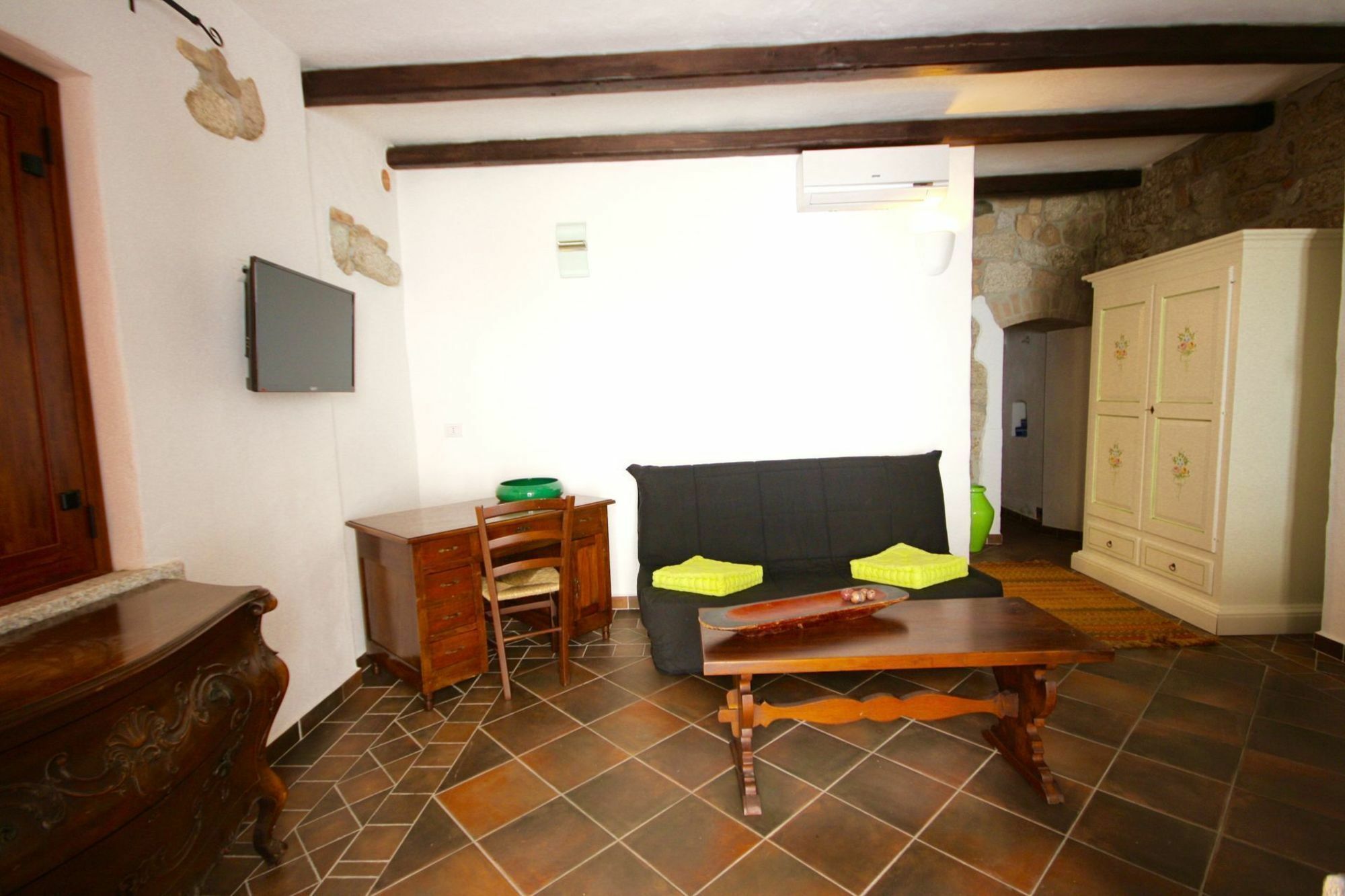 Hotel Amsicora 8 Olbia Esterno foto